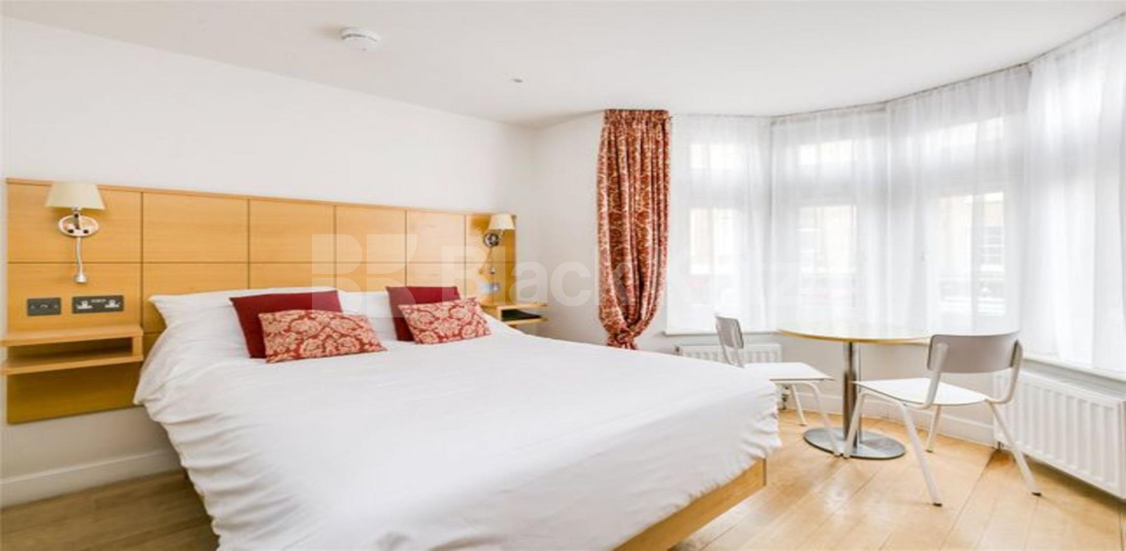 			VIRTUAL TOUR AVAILABLE!, Studio Apartment, 1 bath, 1 reception Studio			 CHAPEL MARKET N1, ANGEL